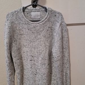 Little boys light gray sweater. Brand Zara. Size 6.